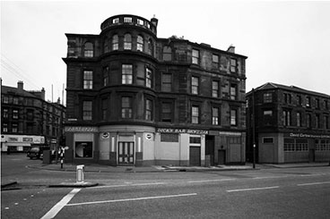 exterior view of Dick's Bar 3 Finnieston Street.